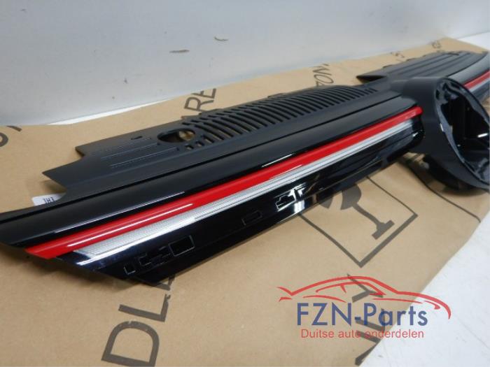 VW Golf 8 GTI Grille Hoogglans Zwart ACC
