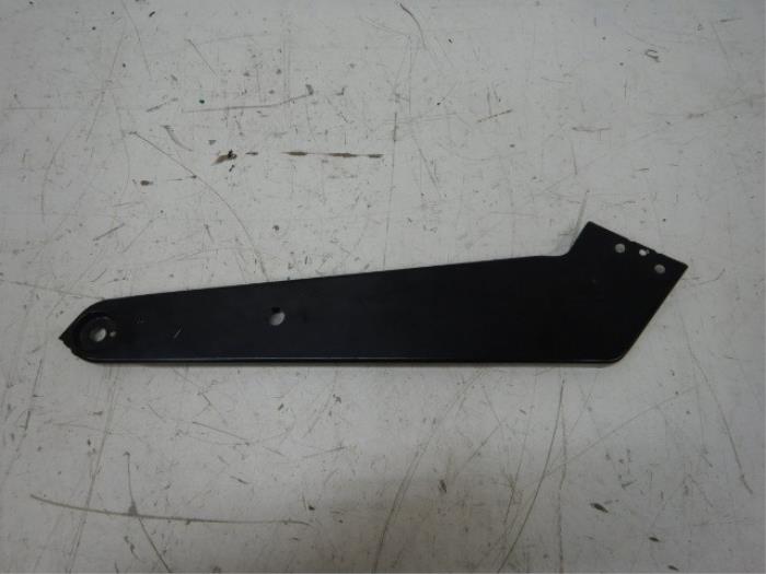 Koplampframe rechts Volkswagen Passat (22742586)