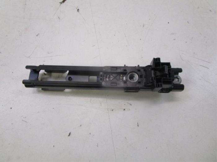 Gordel hoogteverstelling links-voor Mercedes A-Klasse (22742848)