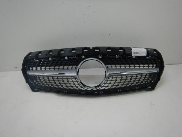 Mercedes-Benz CLA W117 Grille A1178801503 Kleur: Irridiumsilber Matte Urban
