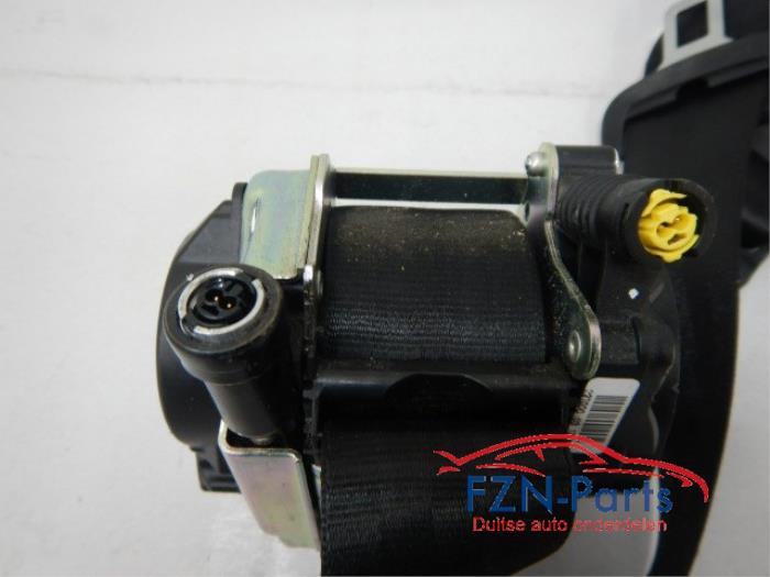 Audi A5 8W7 Cabrio Gordel Rechts ( Gordel Gordels )