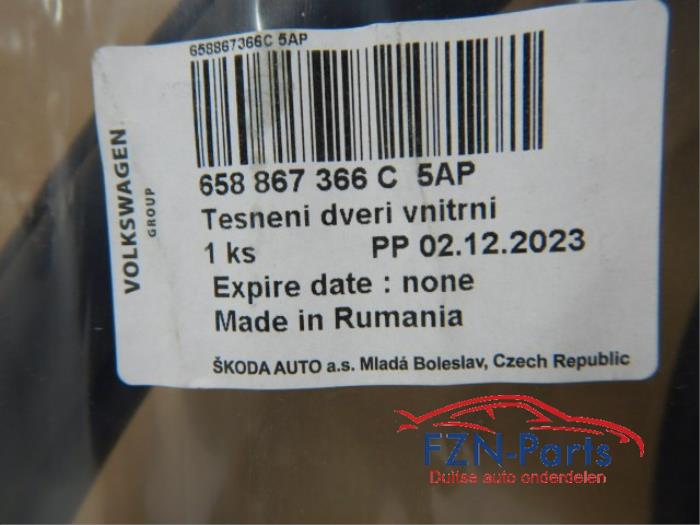 Portierrubber 4Deurs rechts-voor Skoda Kamiq (22740042)