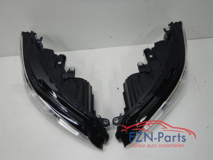 VW Golf 8 IQ LED Koplampen set Set Chrome L + R