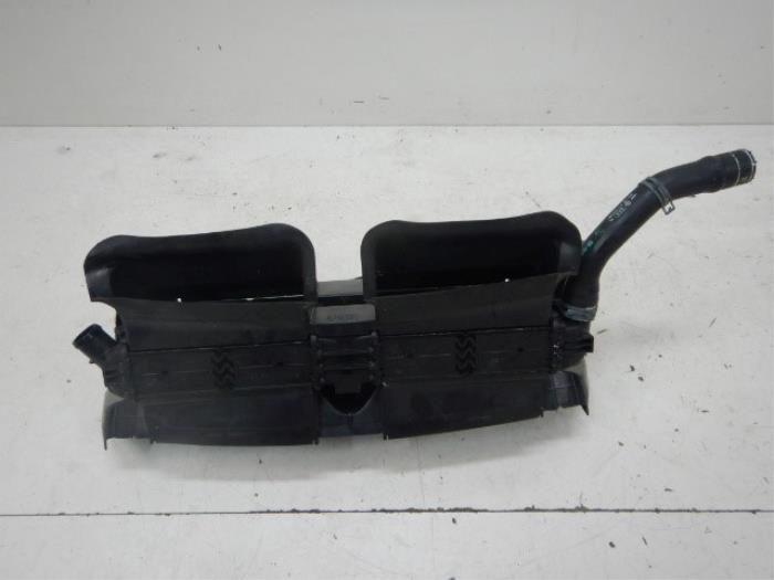 Audi R8 420 Midden Radiateur