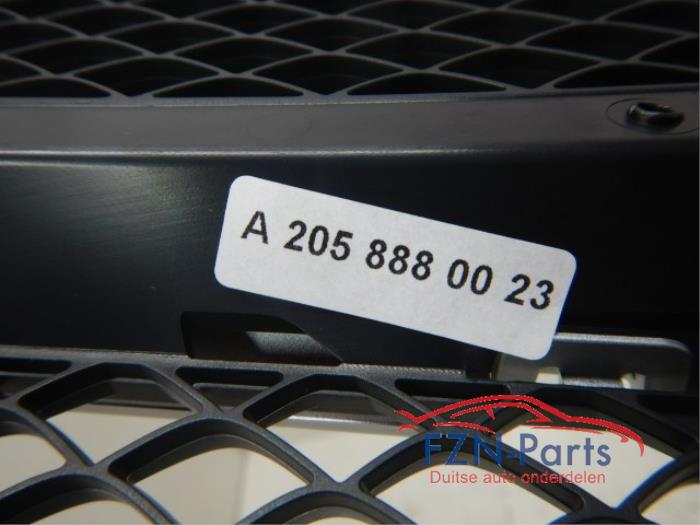 Grille Mercedes C-Klasse (22726933)