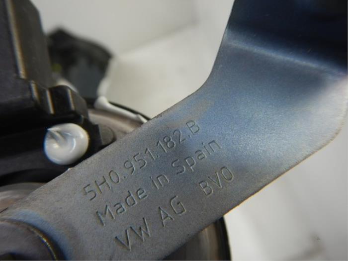 VW Golf 8 Claxon Toeter met Houder