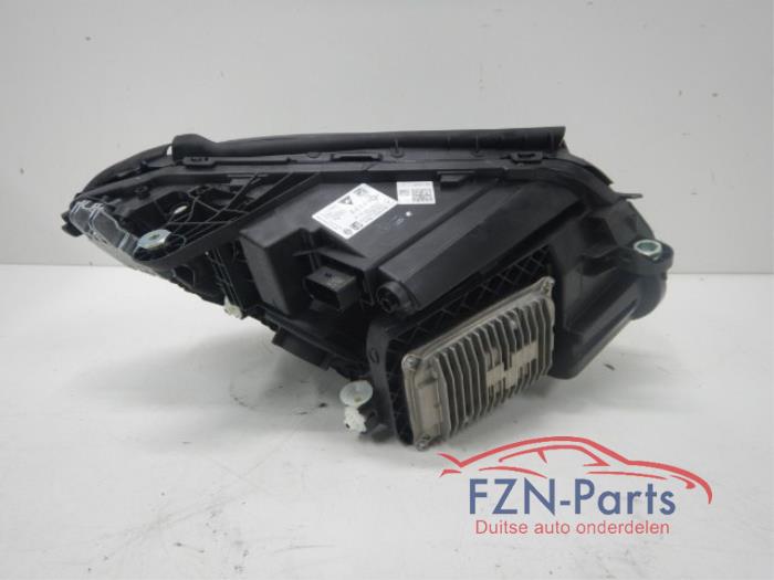 Mercedes-Benz C-Klasse W205 Facelift LED High Performance Koplamp Links C 160 (205.044) 112350 01-04-2015 01-11-2019
C 200 EQ Boost 4-matic (205.078) 131302 01-04-2018 01-05-2021
C 200 4-matic (205.043) 112354 01-04-2015 01-08-2018
C 220 d (205.014) 130969 01-05-2018 01-05-2021
C 300 4-matic (205.049) 118022 01-12-2013 01-08-2018
C 300 EQ Boost 4-matic (205.084) 136351 01-05-2019 01-05-2021
C 300 d 4-matic (205.019) 131844 01-06-2018 01-05-2021
C 300 e (205.053) 137148 01-07-2019 27-11-2022
C 200 (205.042) 100551 01-12-2013 01-08-2018
C 180 BlueTEC / d (205.036) 106289 01-05-2014 01-05-2018
C 300 BlueTEC Hybrid / h (205.012) 106292 01-05-2014 01-05-2018
C