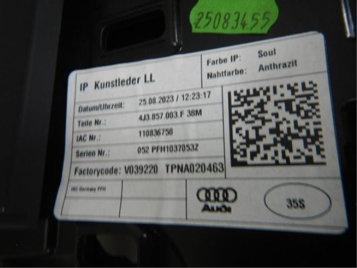 Audi E-tron GT 4J3 Dashboard Leer Leder Head up