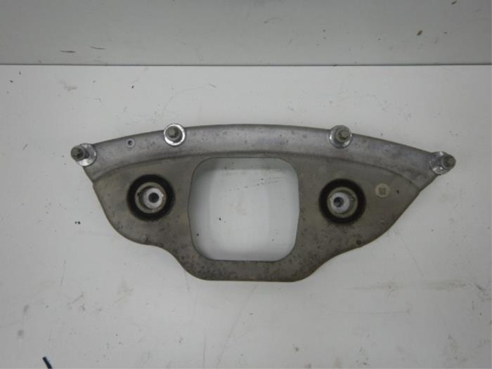 Mercedes-Benz C63S AMG Coupe W205 Differentieel steun