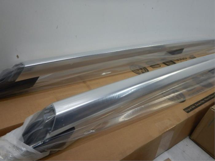 VW Caddy 2K7 dakdragers Dakrails Set Links Rechts Chrome NIEUW