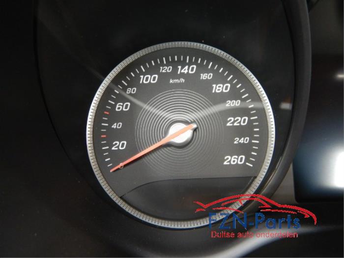 Mercedes-Benz C-Klasse W205 Kilometerteller