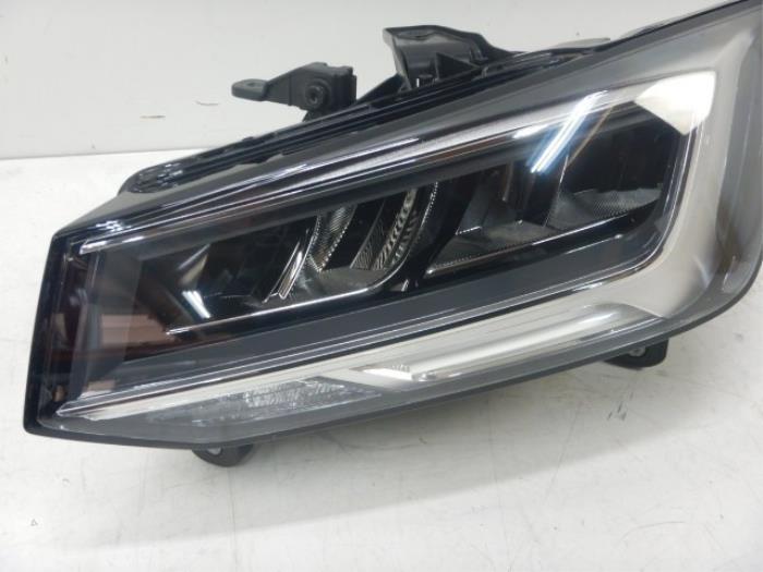 Audi Q2 81À Facelift LED Koplamp links 81A941011