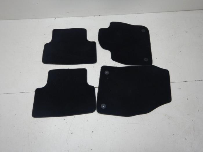Matten Set Volkswagen T-Cross (22730816)