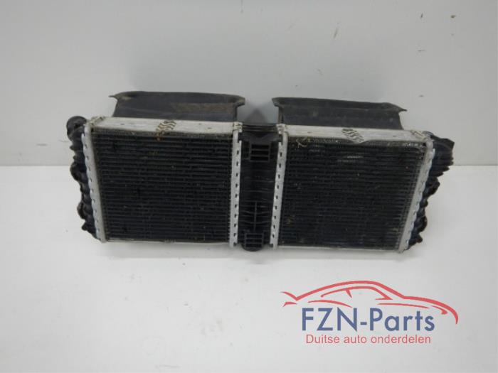 Radiateur Audi R8 (22743761)
