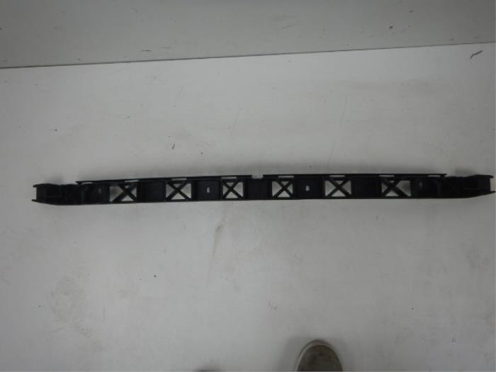 Bumpersteun midden-achter Audi A6 (22741911)