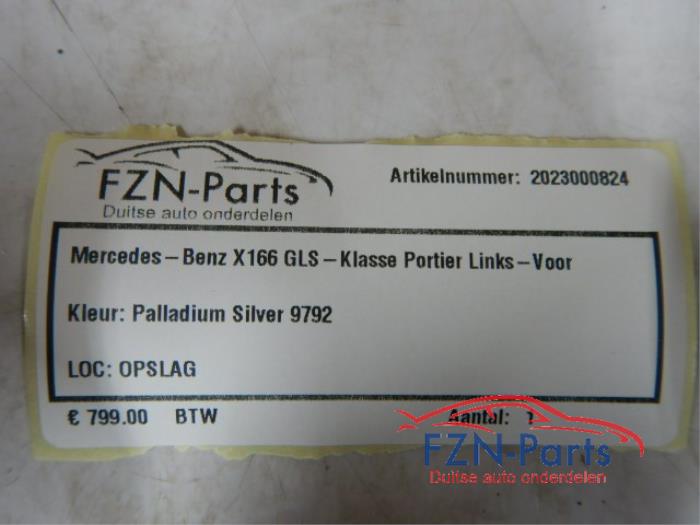 Portier 4Deurs links-voor Mercedes GLS-Klasse (22723308)