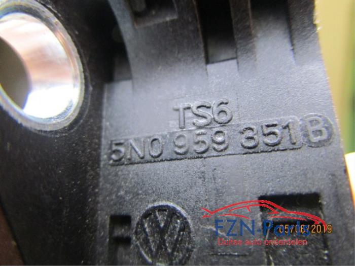 Voetganger Crash sensor Volkswagen Tiguan (22740510)