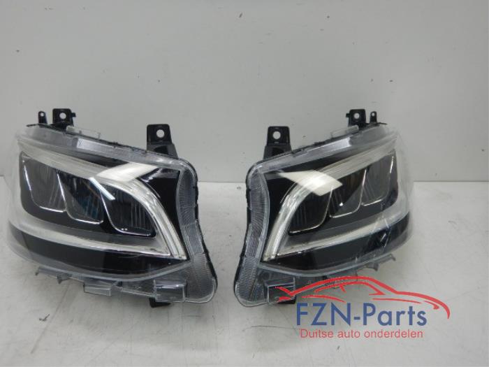 Koplampset links+rechts Mercedes Sprinter (22723384)