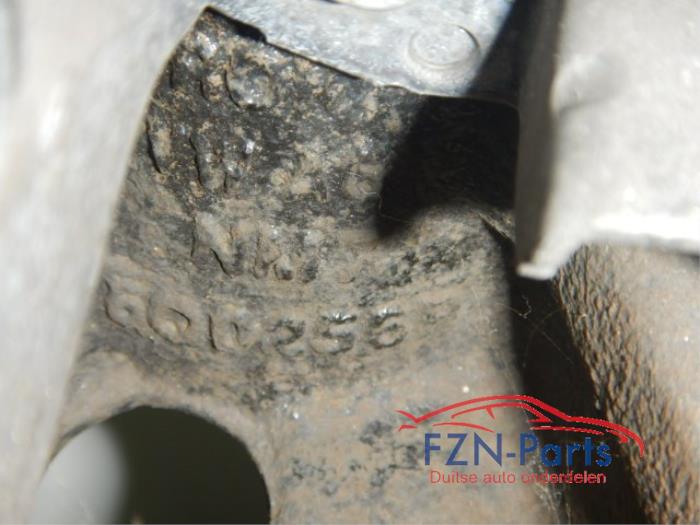 VW Golf 7 Wielophanging rechts-voor fusee