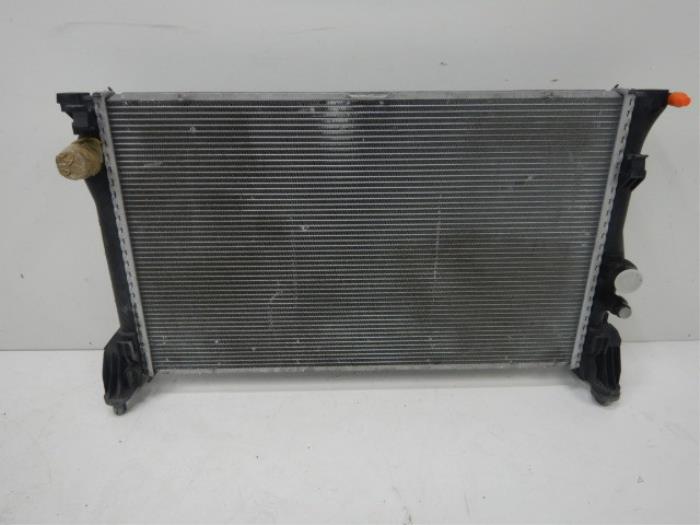 Radiateur Mercedes Vito (22739214)