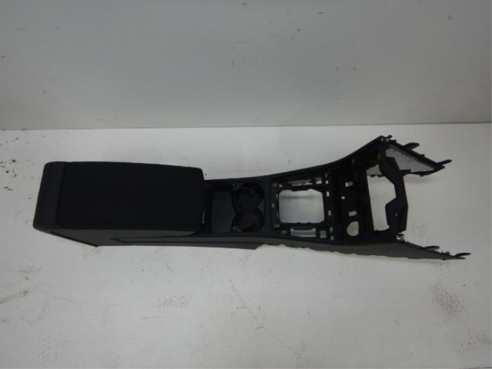 Armleuning Volkswagen Passat (22732709)