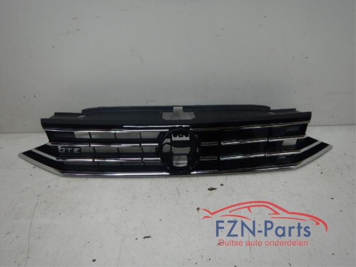 VW Passat B8 Facelift GTE Grille