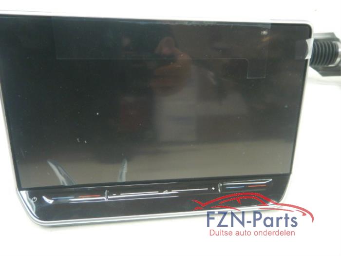 VW Golf 8 Facelift Multimedia Display scherm
