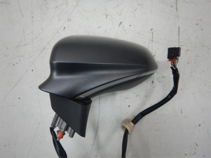 Seat Leon 5FB Spiegel Links L ( Zij , Buitenspiegel )