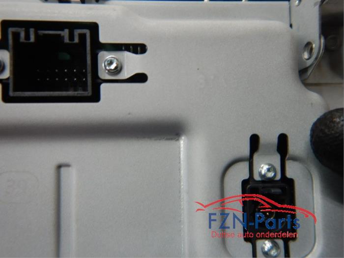 VW Golf 7 Facelift Navigatie Display Groot Discovery Media