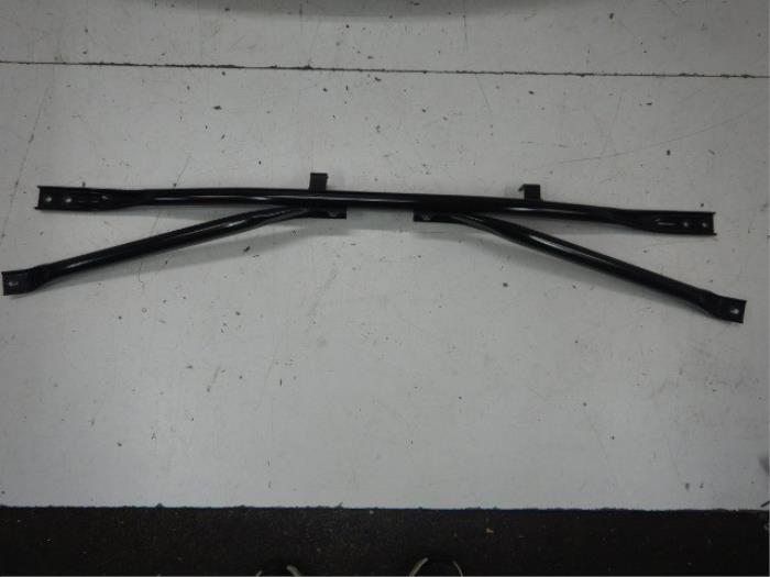 Audi Q5 8R Dwarsdrager Strut Brace Versteviging