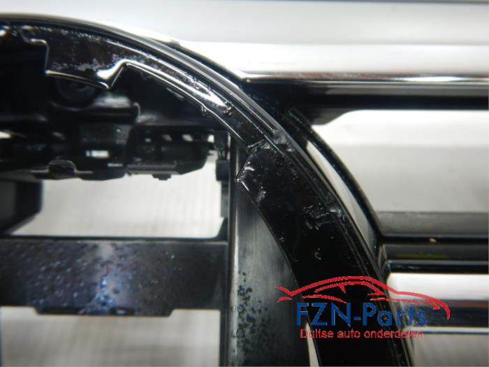 VW Passat B8 Facelift Grille Chrome