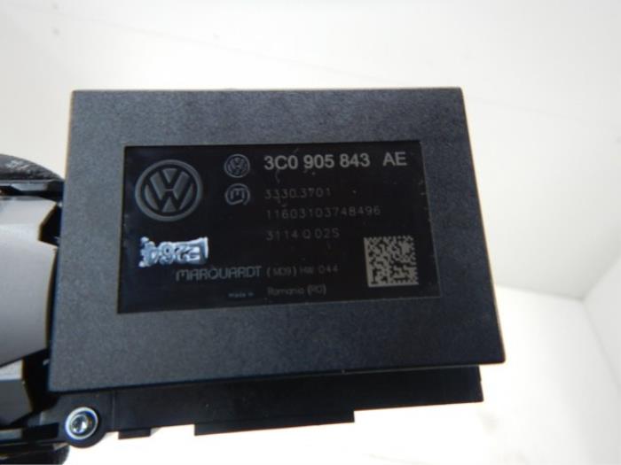 VW Passat B7 Variant Contactslot