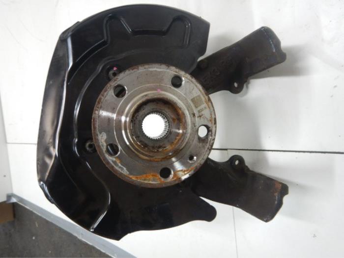 VW Polo 2G Fusee Rechts-Voor