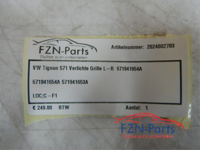 VW Tiguan 571 Verlichte grille Voorbumper L+R