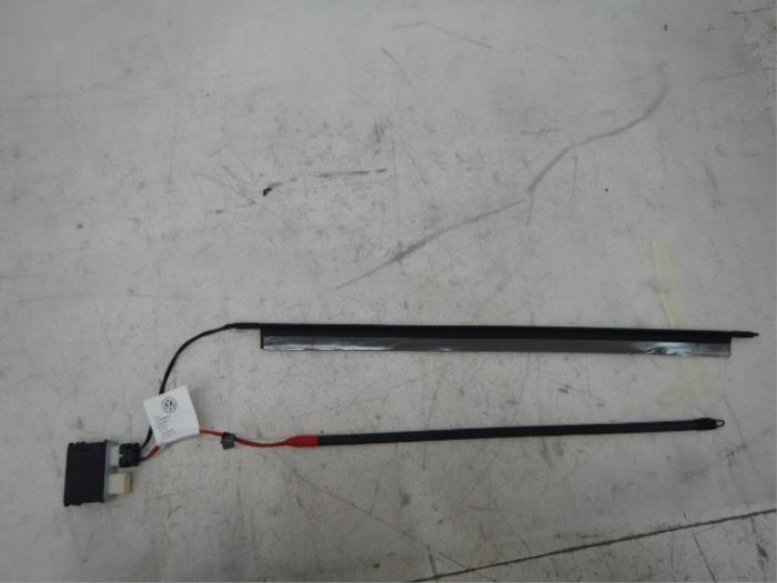 Module achterklep motor Volkswagen ID.4 (22740202)