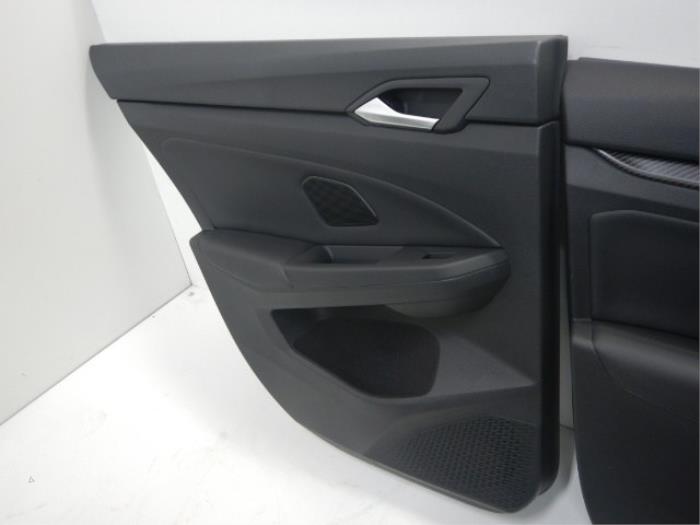 VW Golf 8 Facelift GTI Interieur Leer Compleet Zwart Grijs Rood Voorstoelen Memory, Elektrisch Verstelbaar, VerwarmbaarVerkoelbaar Deurpanelen Verlicht Geen AirbagsInterieur, Compleet 2.0 GTI Clubsport