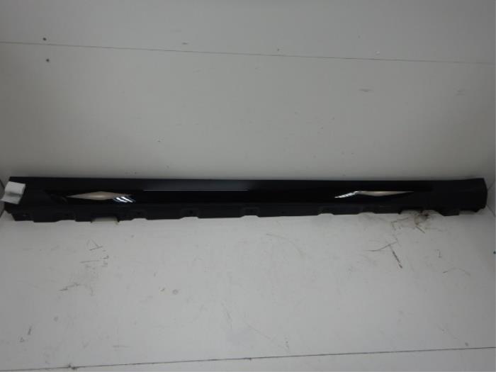 Zijskirt rechts Mercedes S-Klasse (22738639)