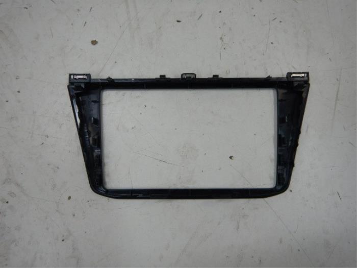 Dashboard deel Volkswagen Tiguan (22744738)