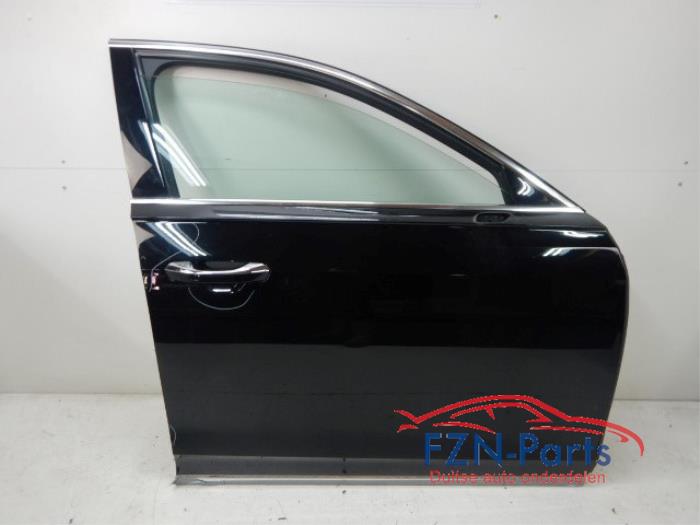 Portier 4Deurs rechts-voor Audi A8 (22723063)