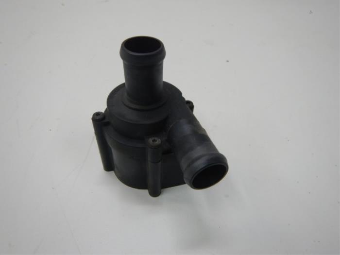 Extra waterpomp Audi A6 (22729255)