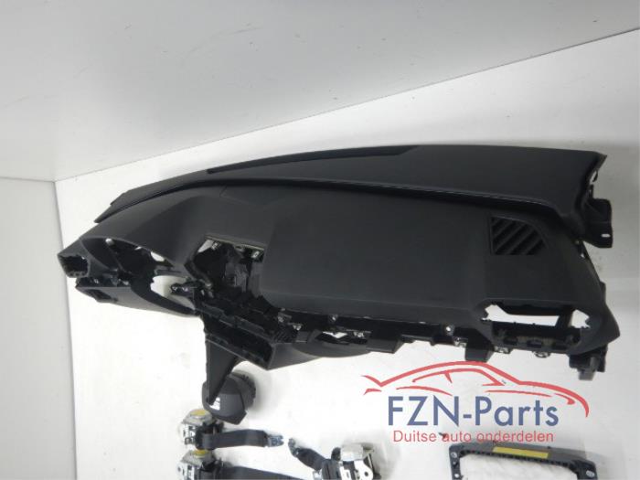 Seat Leon 5FA Airbagset Dashboard ( Airbag airbags set ) StuurairbagBijrijdersairbag4x gordel Ouder gordels retour, banden gesnedenAirbag set dashboard compleet