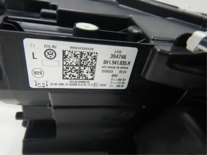 VW Golf 8 R Black Edition IQ LED Koplamp Links L