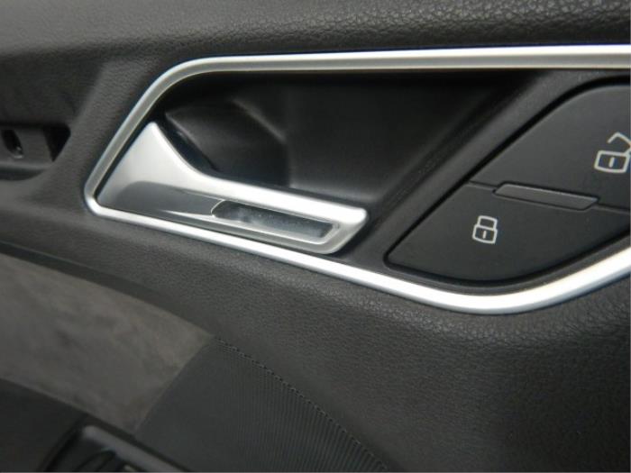 Audi RS3 FL Limo 8V5 Interieur
