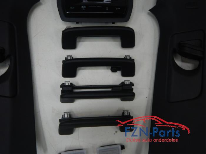 VW Tiguan 571 Hemel+Hemeldelen Zwart Compleet Pano