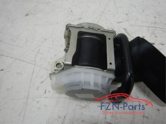 Audi A1 82A Gordel Links-Voor