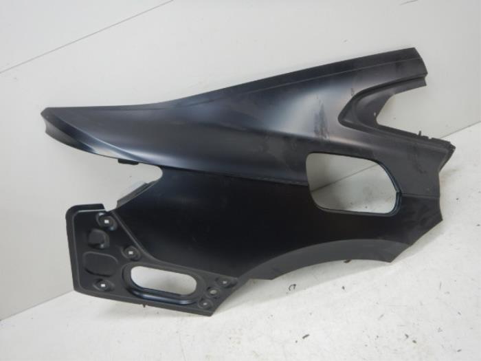 Snijdeel achter Volkswagen Arteon (22738838)
