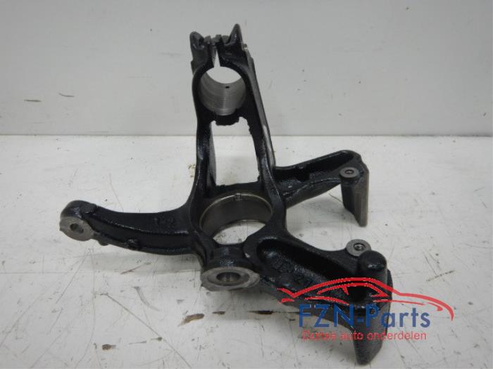 VW Polo 2G Fusee Links-Voor