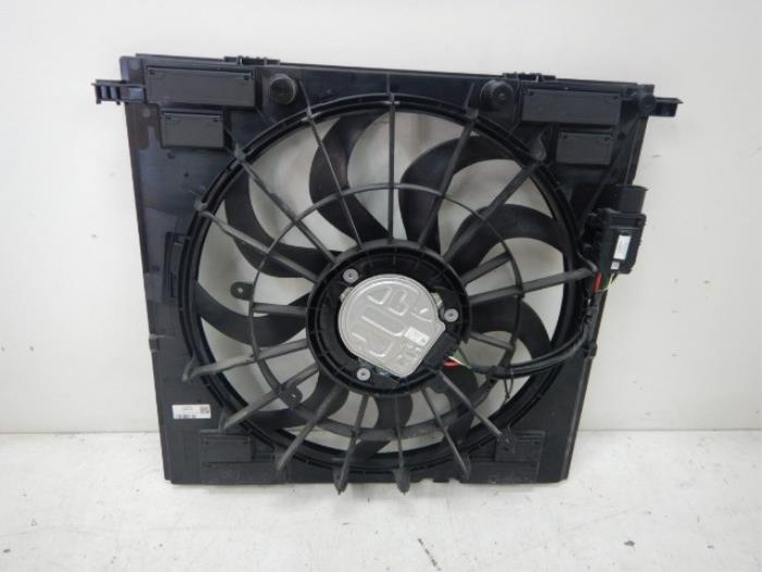 Kachel Ventilatiemotor BMW Diversen (22744548)