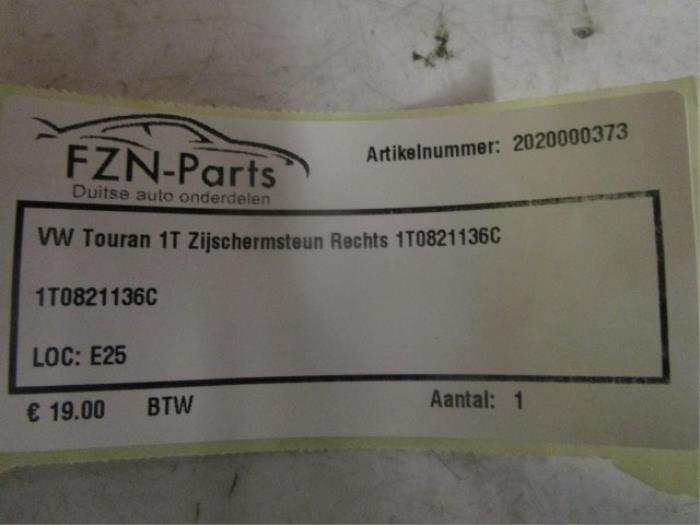 VW Touran 1T Zijscherm Rechts