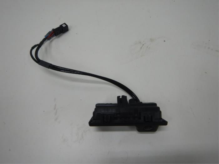 Audi A4 8W Achterklep Opener met Camera